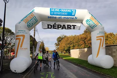 arche gonflable 6m x 4m pour le départ d'une course de vélo en seine et marne
