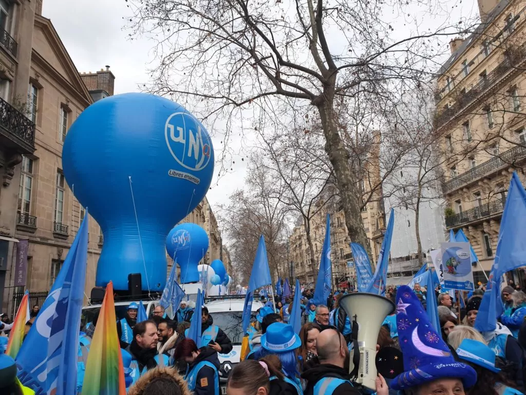 Montgolfière UNSA, ballon, publicitaire, bleu