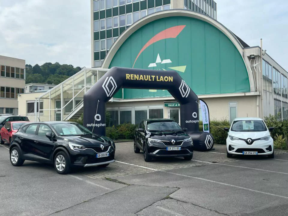 Arche publicitaire gonflable noir à air pulsée concesssion