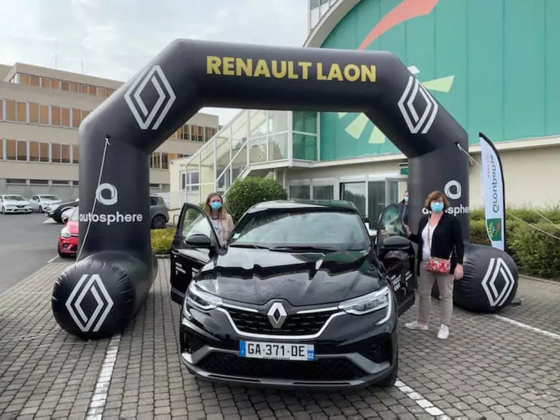 Arche publicitaire gonflable noir, Autosphère renault Laon