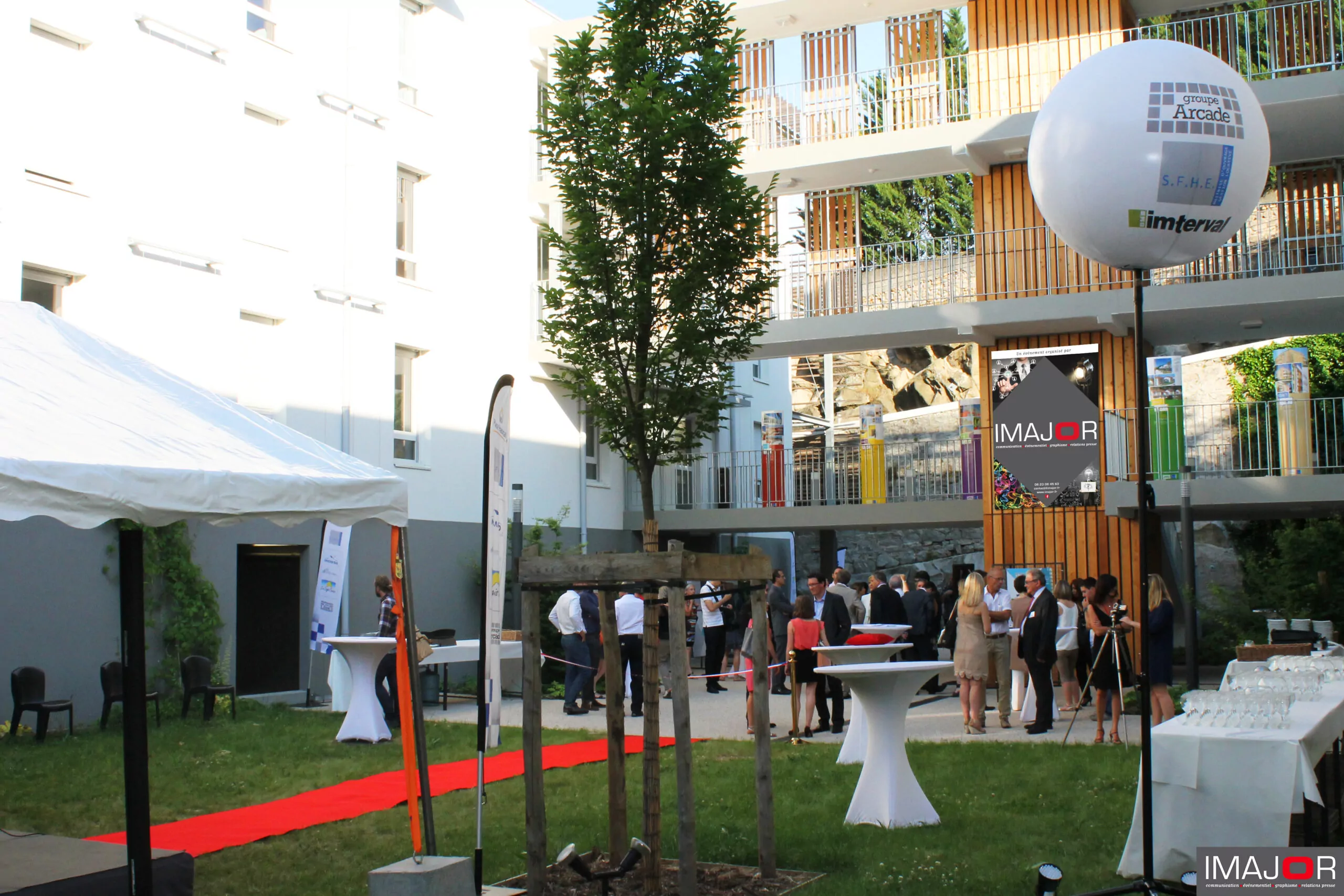 ballon publicitaire sur trepied signaletique imajor