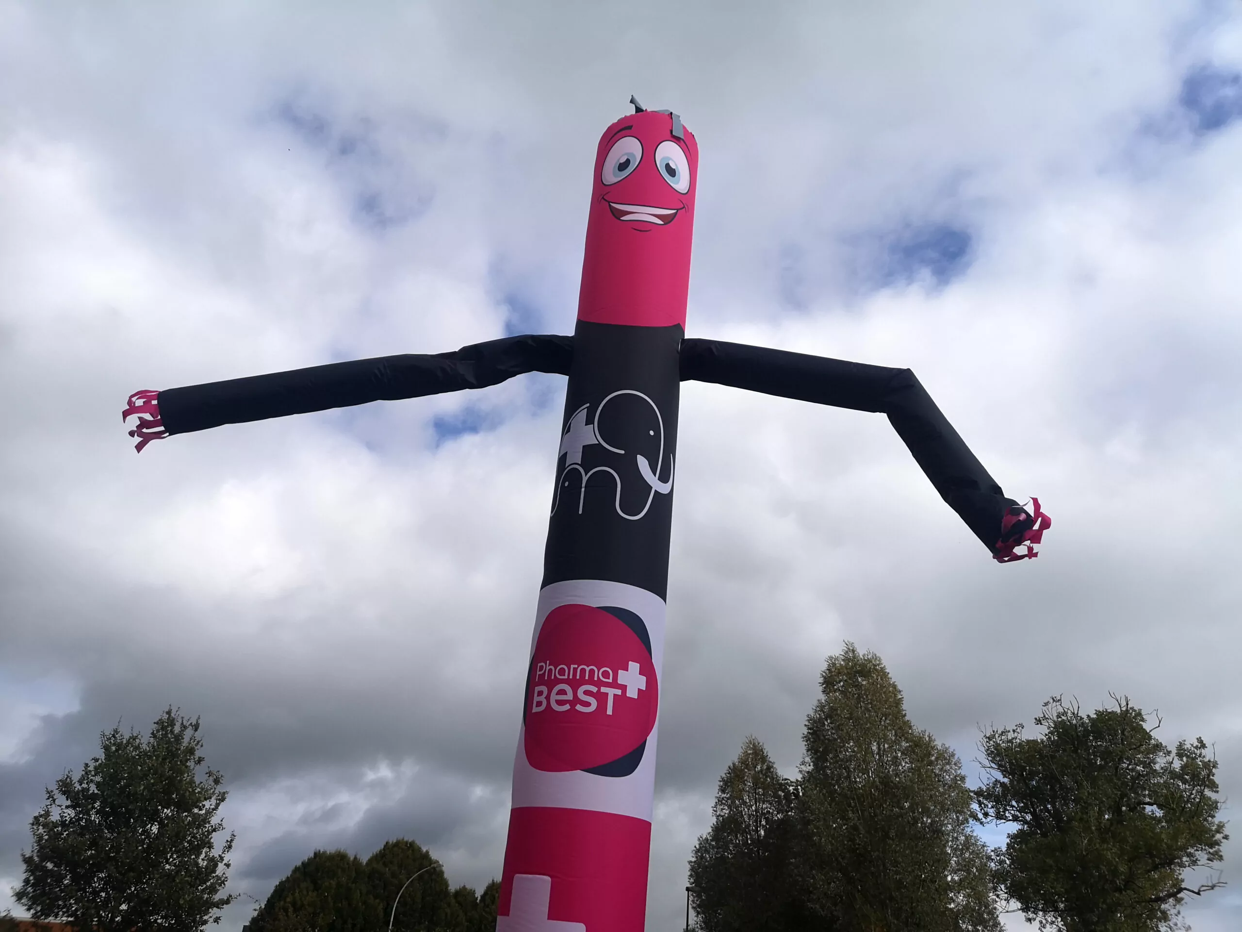 bonhomme gonflable avec tête