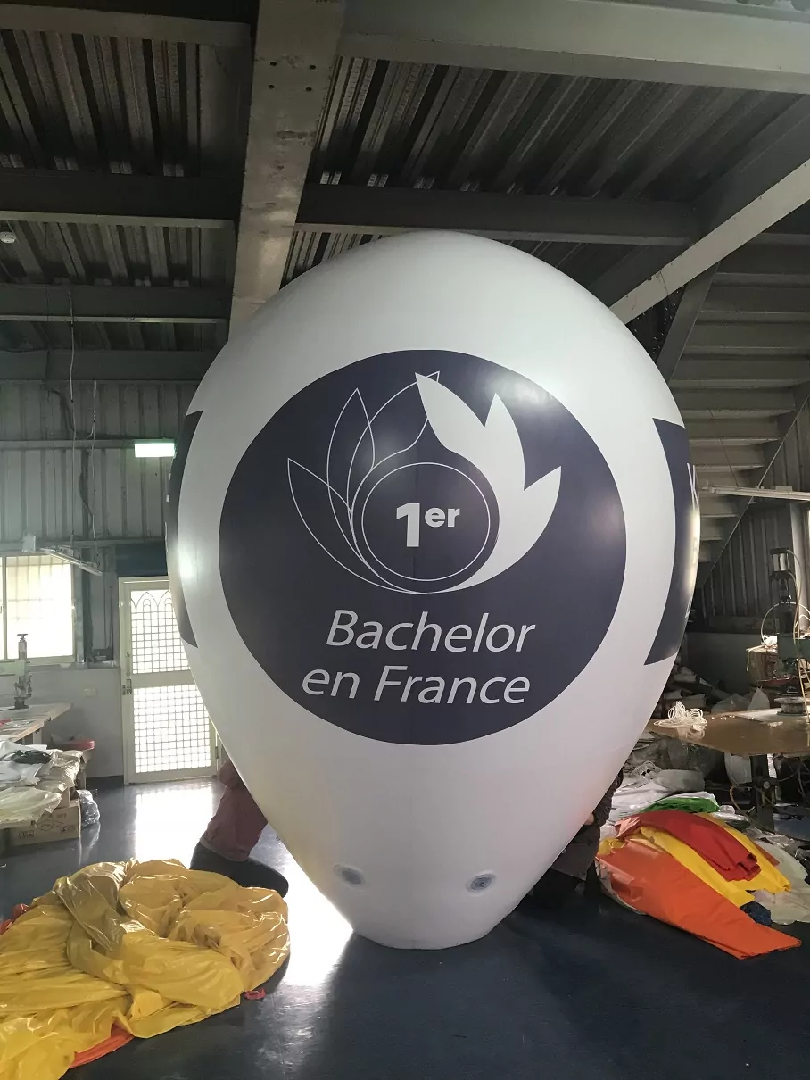 Montgolfière AV kedge, blanche et bleu, bachelor bayonne
