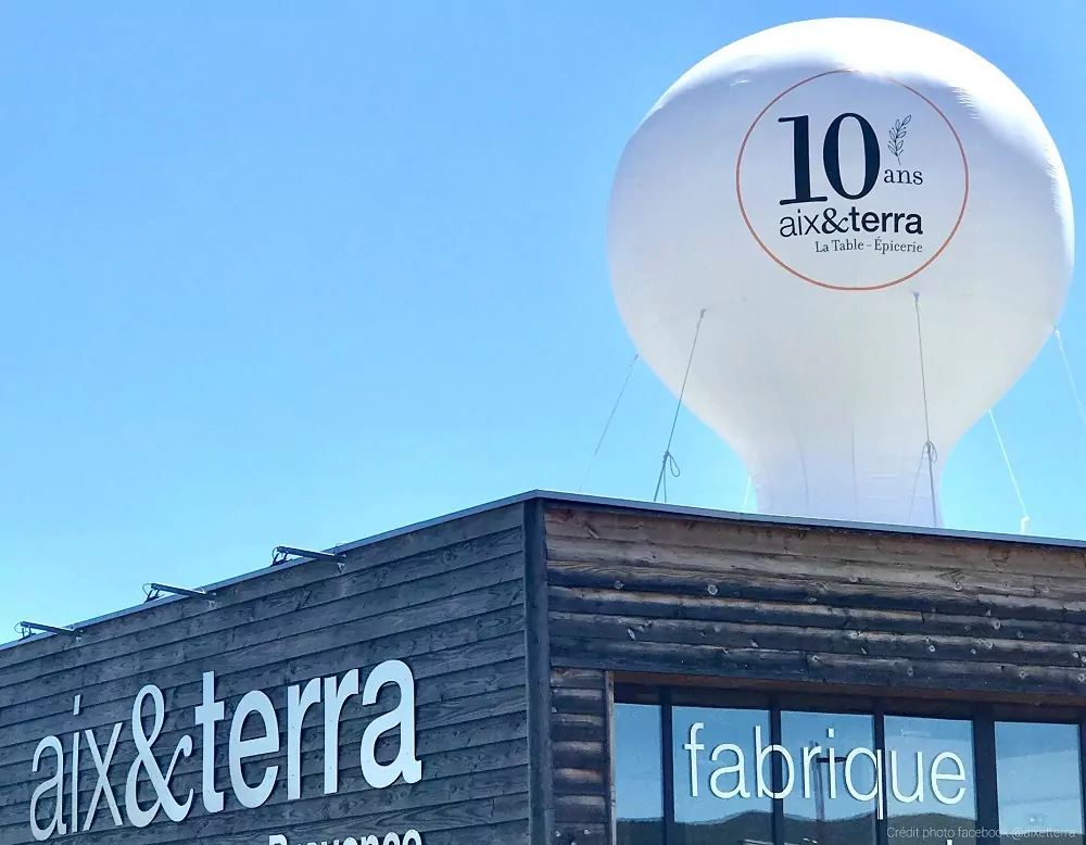 montgolfiere ventilée sur toiture valcom aix et terra 